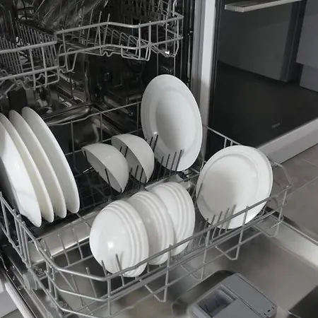 19 Piso Centrico, Nuevo Y Bien Equipado En La Trinidad Lejlighed