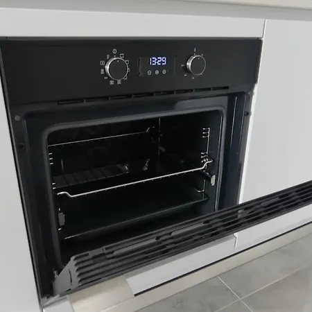 19 Piso Centrico, Nuevo Y Bien Equipado En La Trinidad * La Laguna (Tenerife)