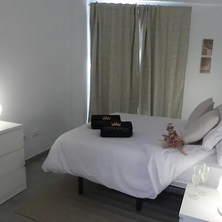 19 Piso Centrico, Nuevo Y Bien Equipado En La Trinidad Lejlighed *